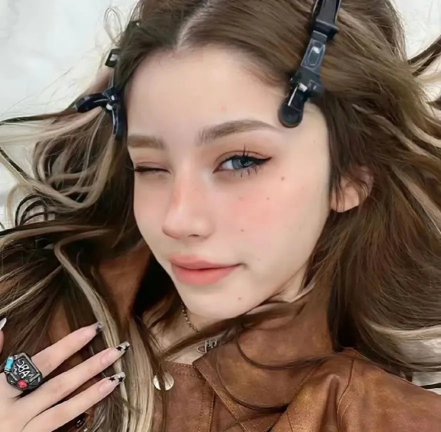 八面玲珑的申小姐